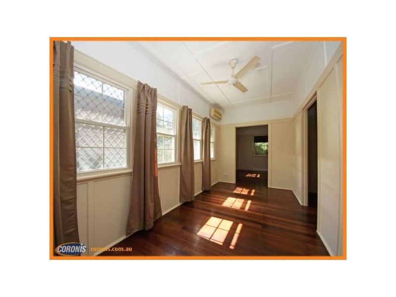 103 Oxley Avenue, Woody Point QLD 4019