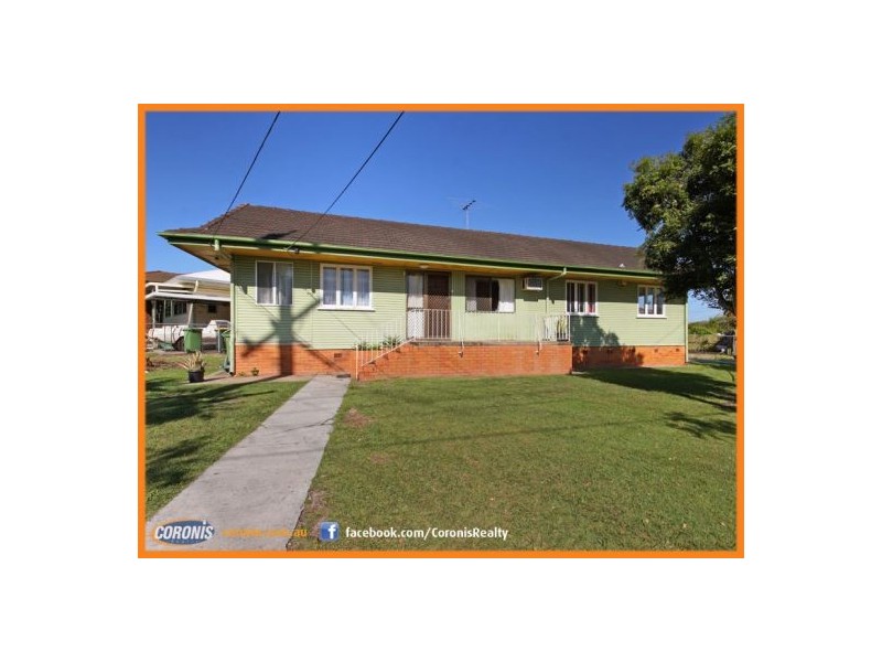 33 Scarborough Road, Redcliffe QLD 4020