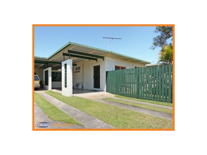 1/4 Longland Street, Redcliffe QLD 4020