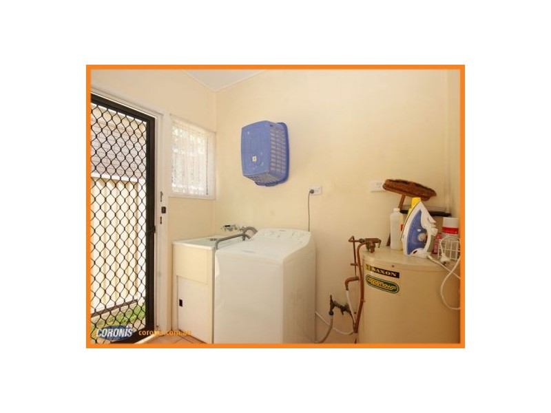 1/4 Longland Street, Redcliffe QLD 4020