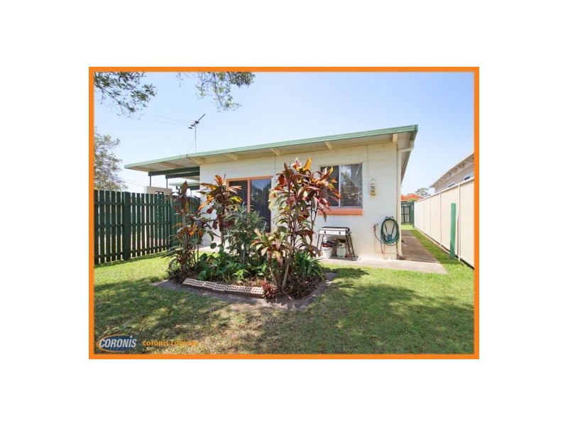 1/4 Longland Street, Redcliffe QLD 4020