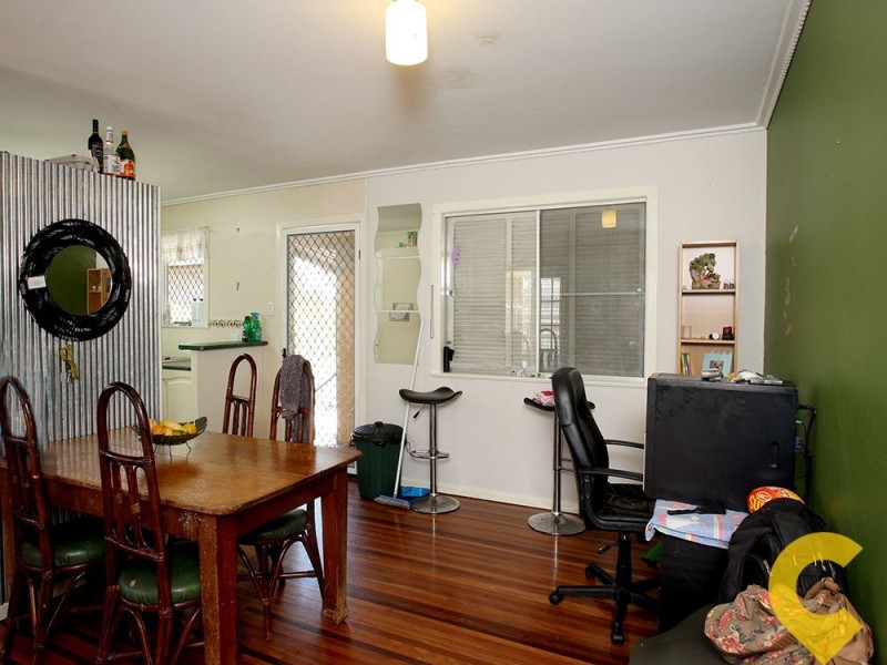 6 Deborah Street, Clontarf QLD 4019