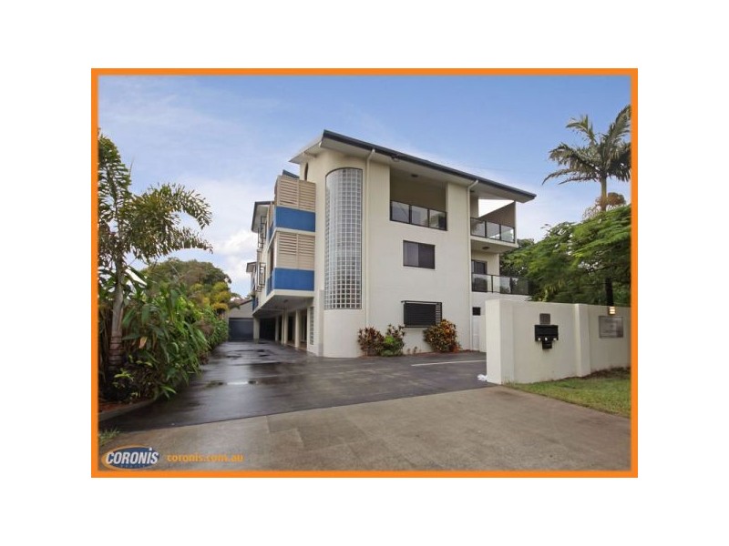 2/12 Landsborough Avenue, Scarborough QLD 4020