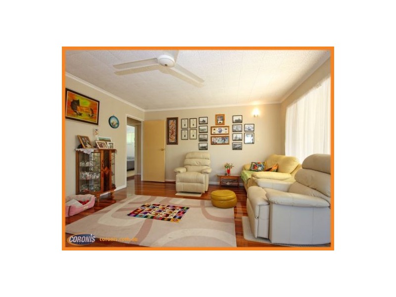 33 Centaur Street, Redcliffe QLD 4020