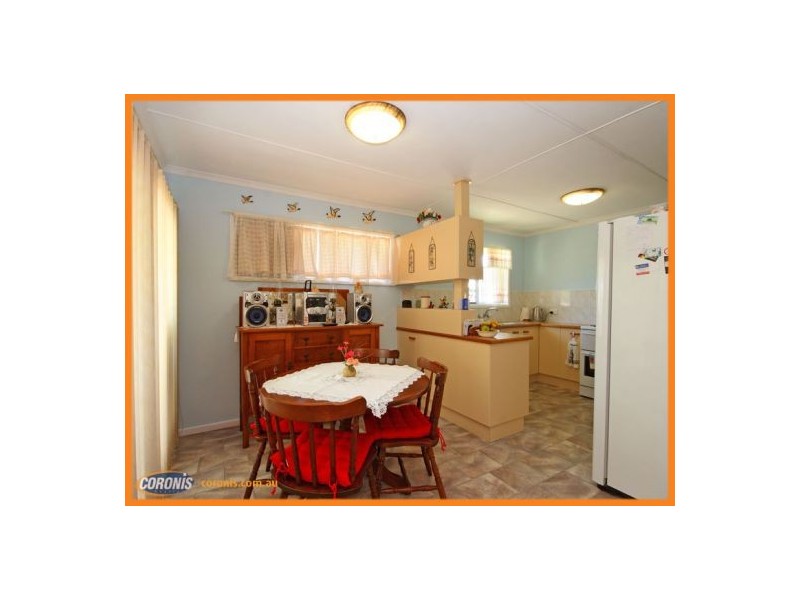 33 Centaur Street, Redcliffe QLD 4020