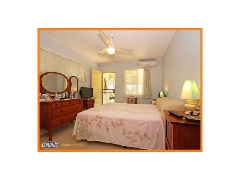 33 Centaur Street, Redcliffe QLD 4020