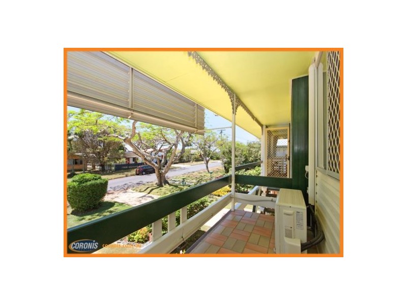 33 Centaur Street, Redcliffe QLD 4020