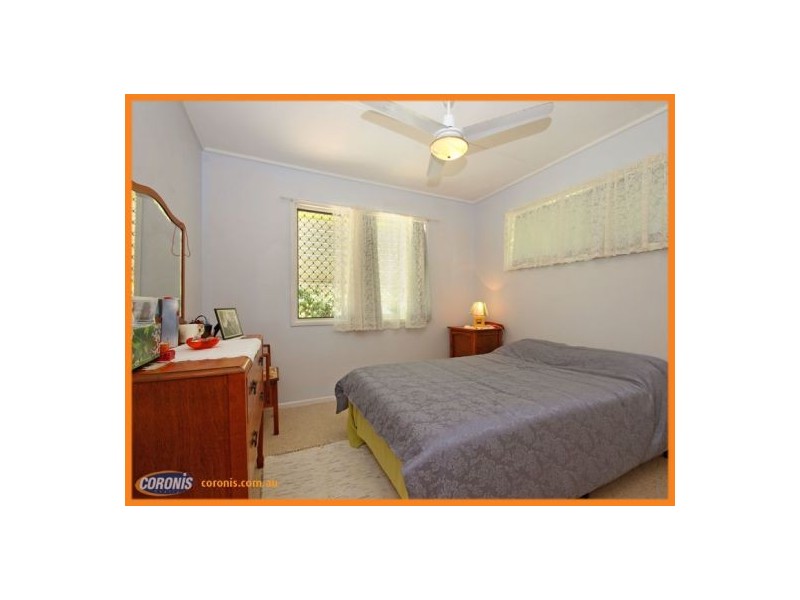 33 Centaur Street, Redcliffe QLD 4020