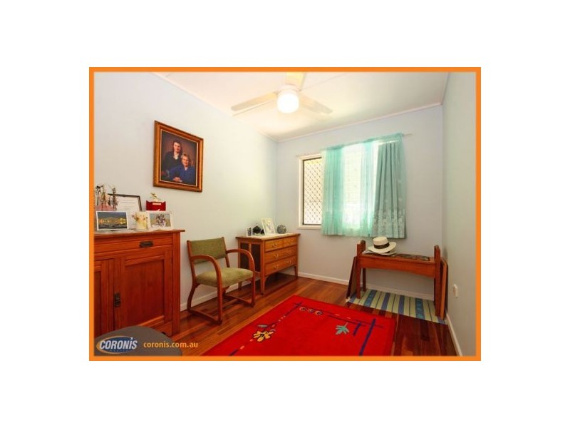 33 Centaur Street, Redcliffe QLD 4020