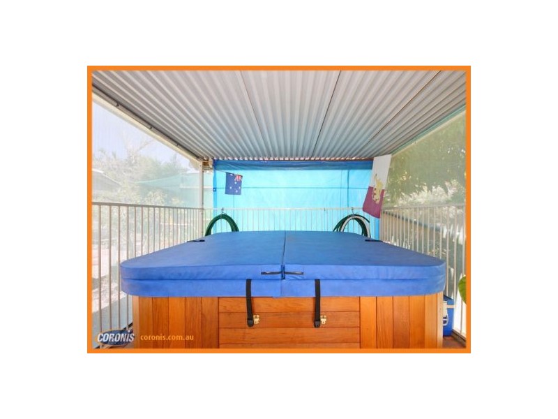 33 Centaur Street, Redcliffe QLD 4020