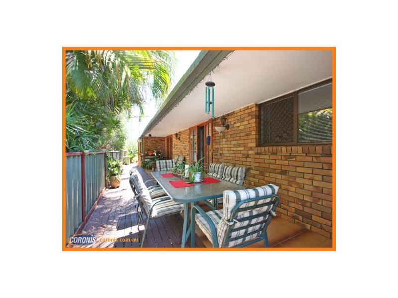 4 Thompson Crescent, Clontarf QLD 4019