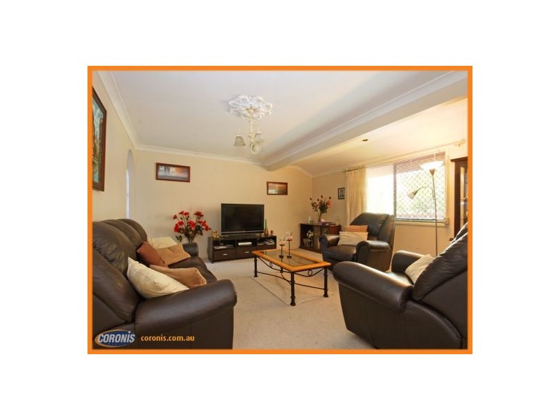 4 Thompson Crescent, Clontarf QLD 4019