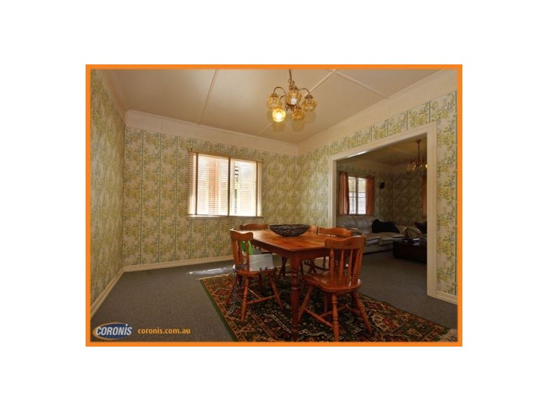 33 Baldwin Street, Redcliffe QLD 4020