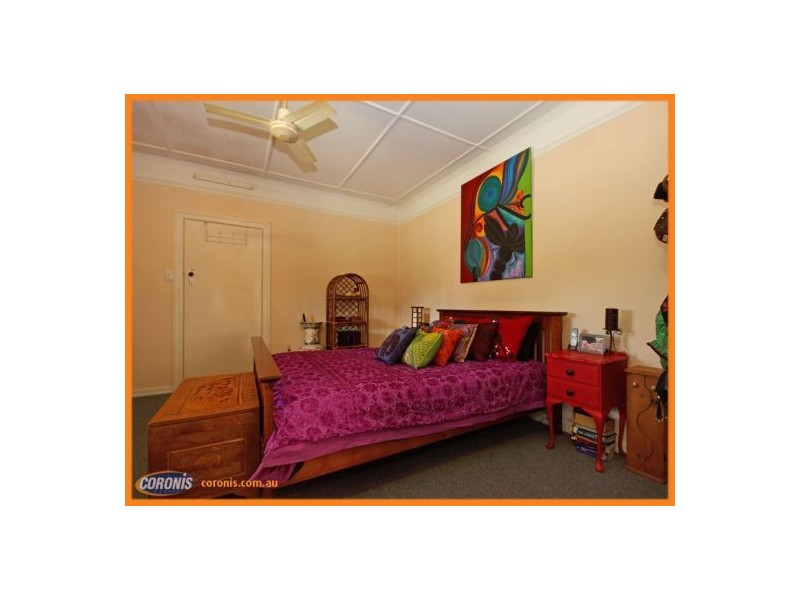 33 Baldwin Street, Redcliffe QLD 4020