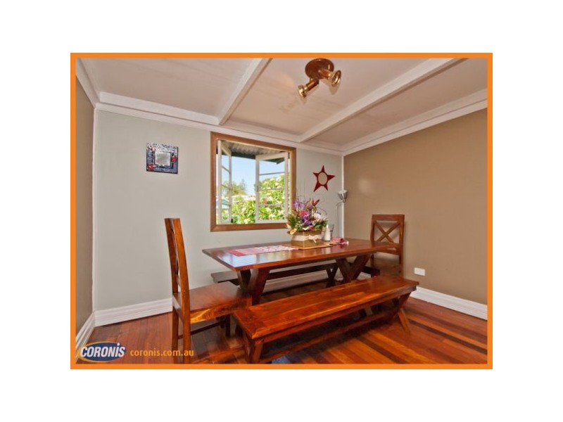 17 McLennan Street, Woody Point QLD 4019