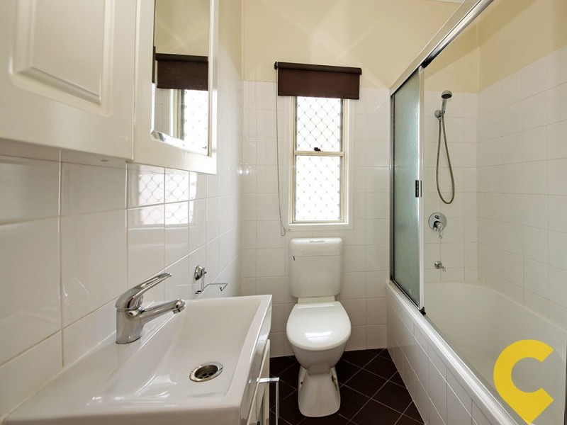 134 Oxley Avenue, Woody Point QLD 4019