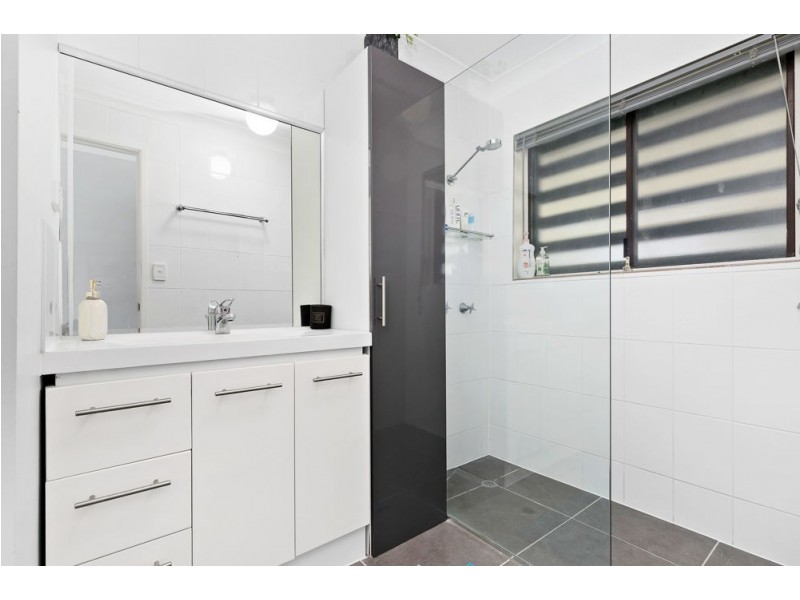 6 Decker Street, Kippa-ring QLD 4021