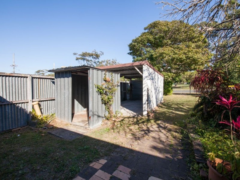 9 Livermore Street, Redcliffe QLD 4020