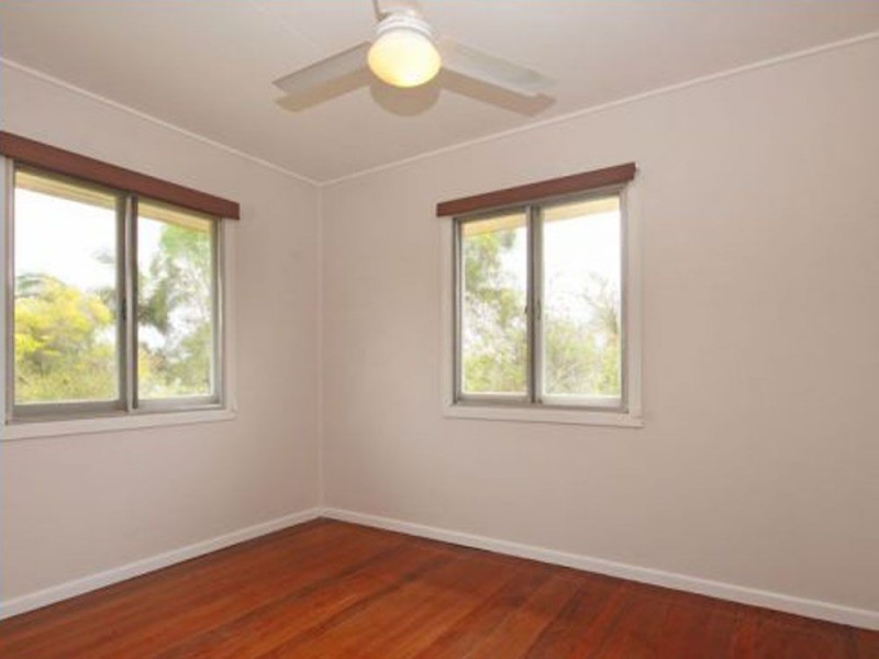 8 Windsor Street, Margate QLD 4019