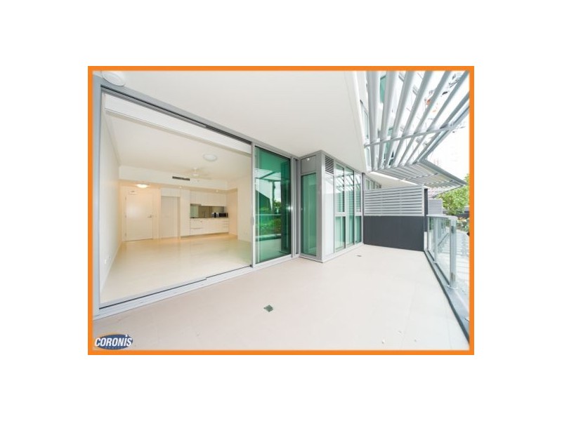 10004/8 Harbour Road, Hamilton QLD 4007