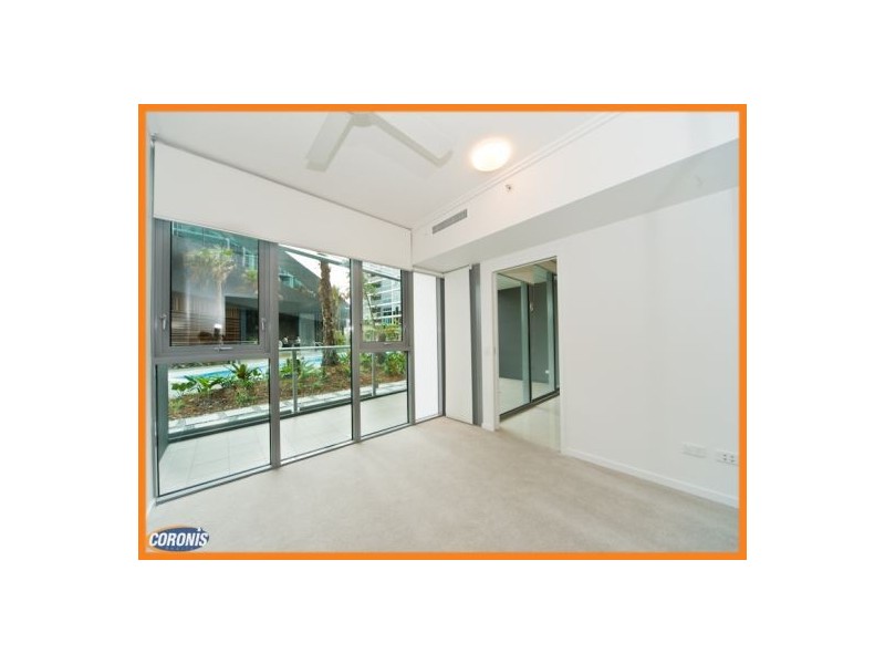 10004/8 Harbour Road, Hamilton QLD 4007