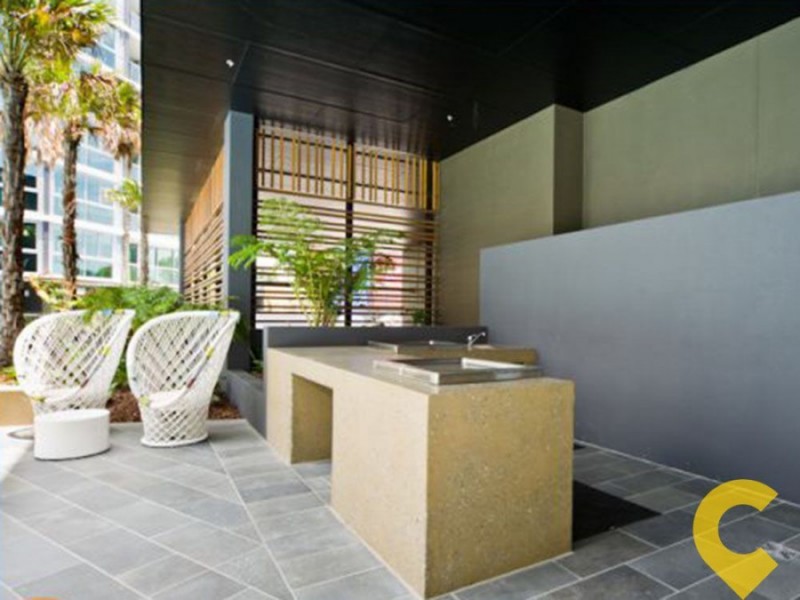 20003/8 Hercules Road, Hamilton QLD 4007