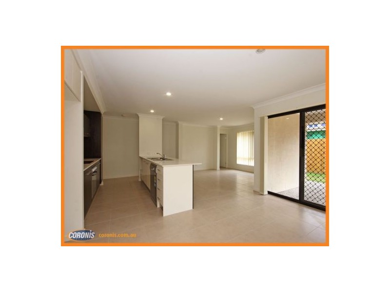 35 Denham Crescent, North Lakes QLD 4509