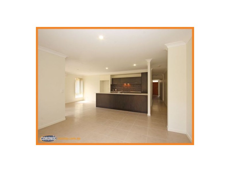 35 Denham Crescent, North Lakes QLD 4509