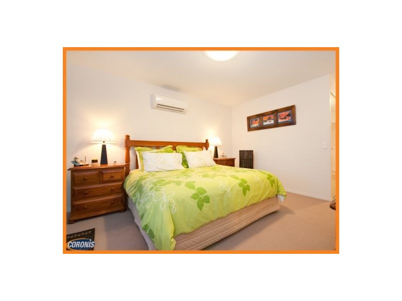 101/14 Oxley Avenue, Woody Point QLD 4019