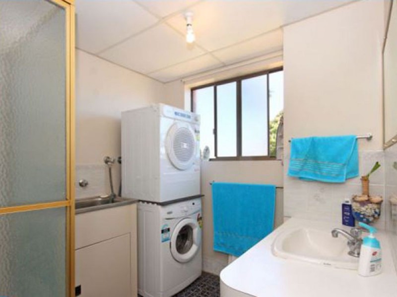 3/59 Prince Edward Parade, Redcliffe QLD 4020