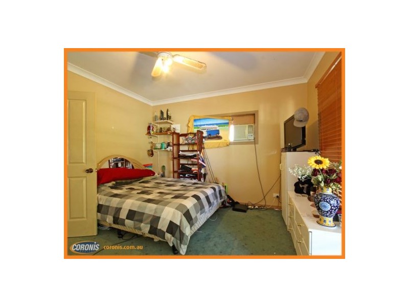 12 Fourth Avenue, Scarborough QLD 4020