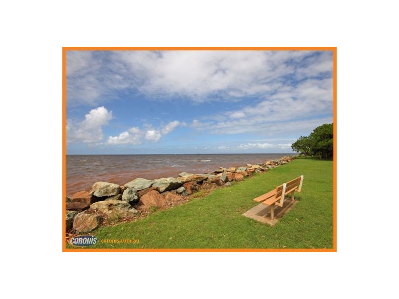 12 Fourth Avenue, Scarborough QLD 4020