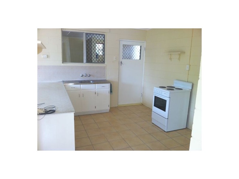 28 Eversleigh Road, Scarborough QLD 4020