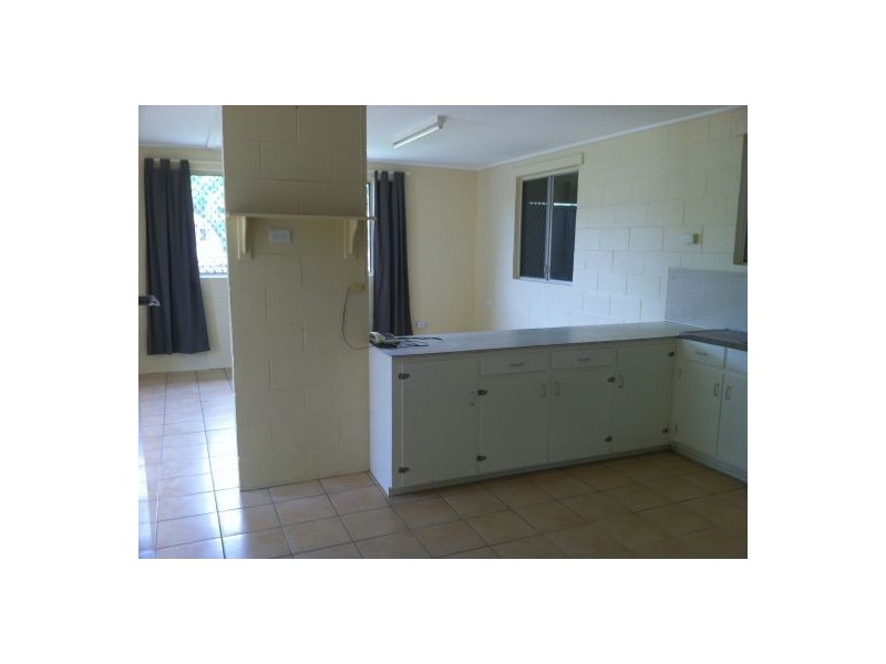 28 Eversleigh Road, Scarborough QLD 4020