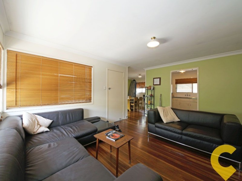 6 Wallace Street, Redcliffe QLD 4020