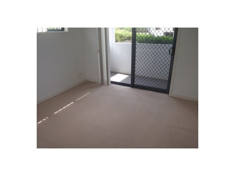 1/3 Macdonnell Road, Margate QLD 4019
