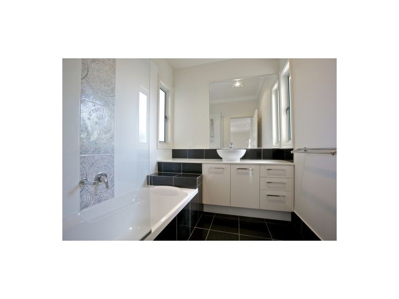 22A Seaville Avenue, Scarborough QLD 4020