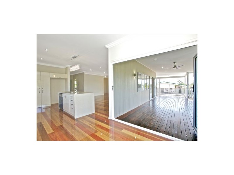 22A Seaville Avenue, Scarborough QLD 4020