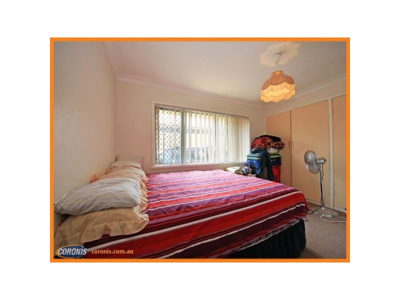 8 Amanda Street, Scarborough QLD 4020