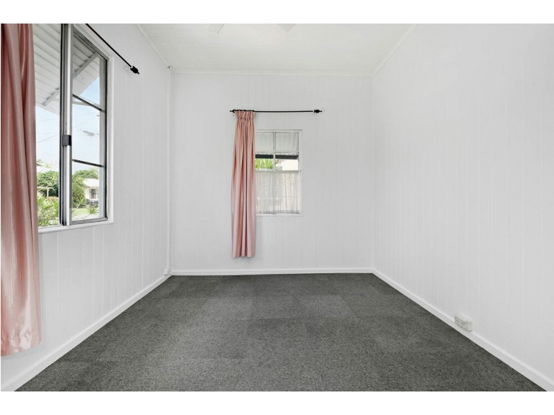 30 Greenup Street, Redcliffe QLD 4020