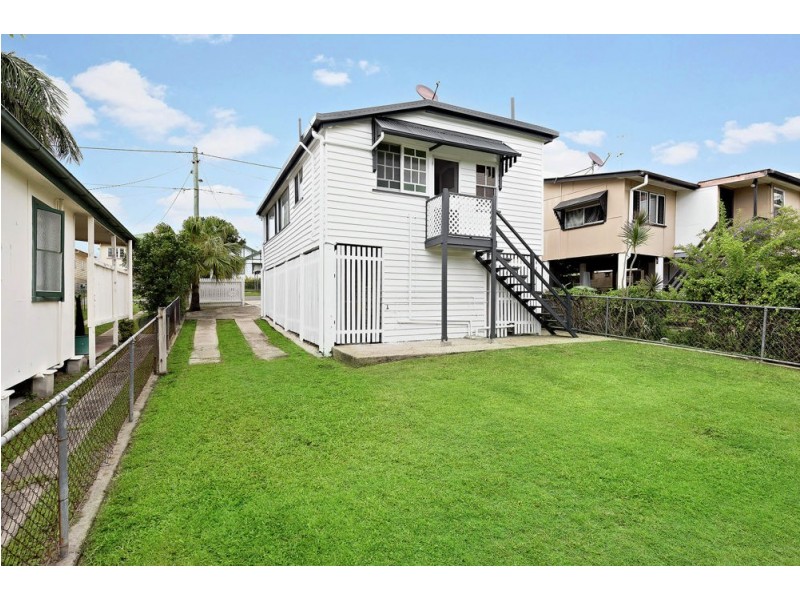 30 Greenup Street, Redcliffe QLD 4020