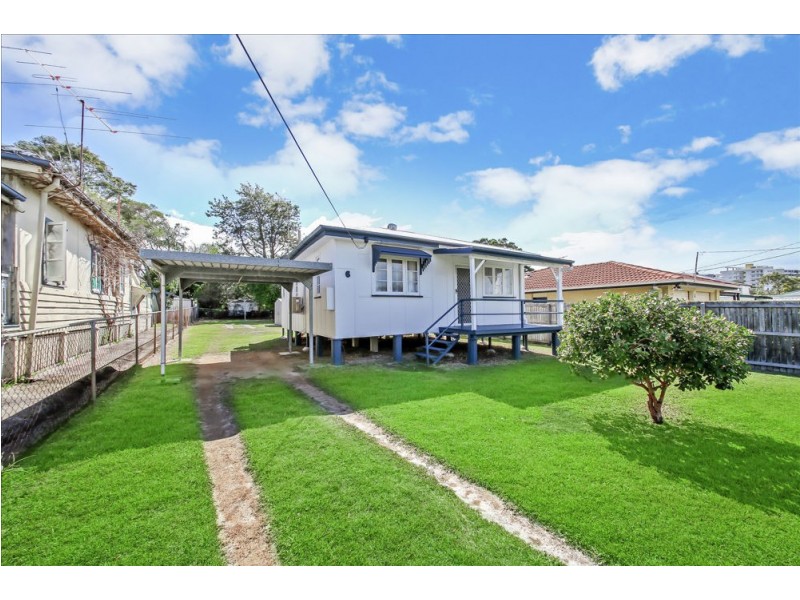 6 Jamieson Street, Redcliffe QLD 4020