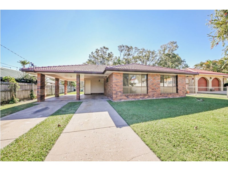 18 Daniel Court, Scarborough QLD 4020