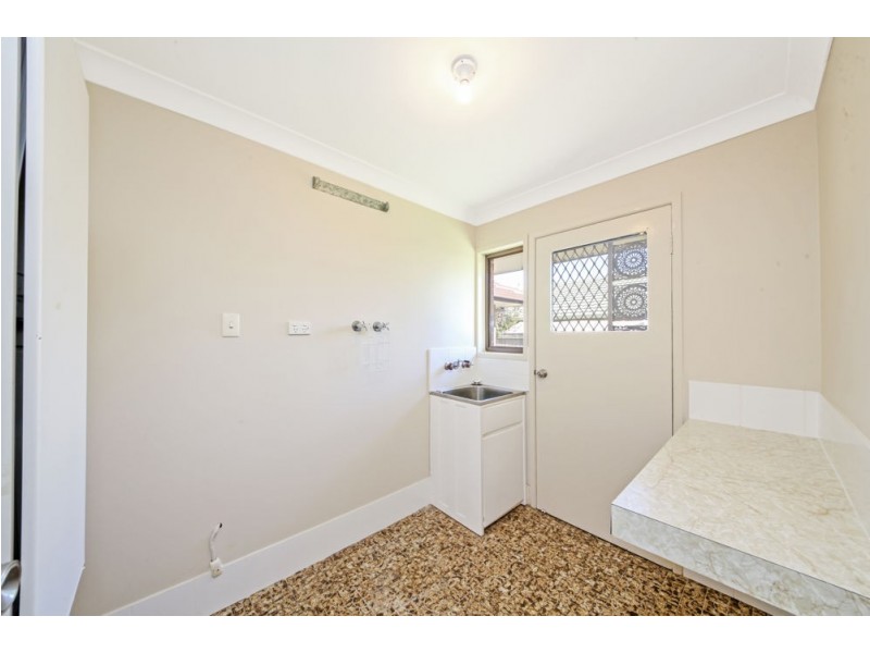 18 Daniel Court, Scarborough QLD 4020