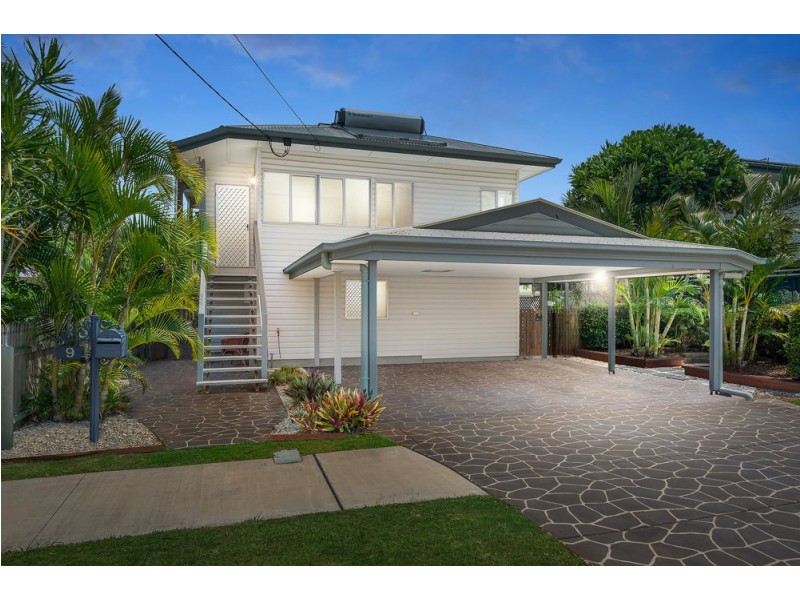 9 Dunns Terrace, Scarborough QLD 4020