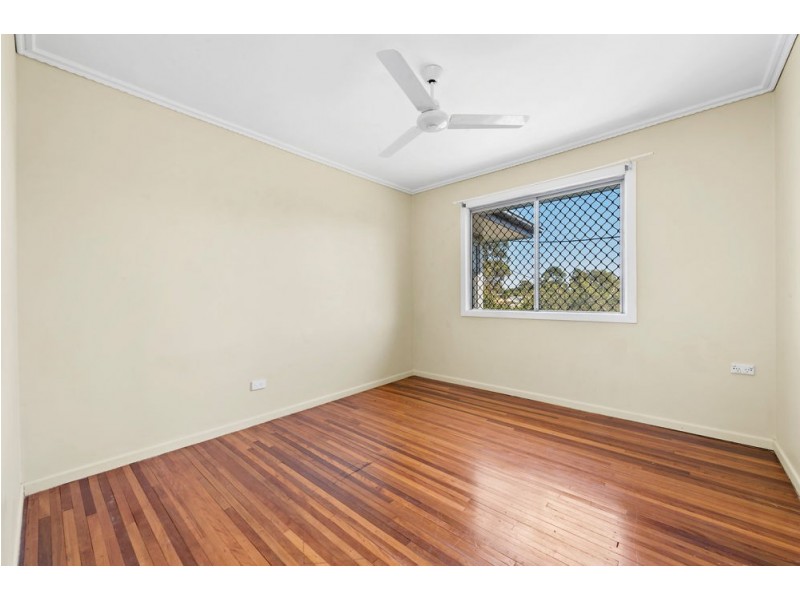 1 Deborah Street, Clontarf QLD 4019