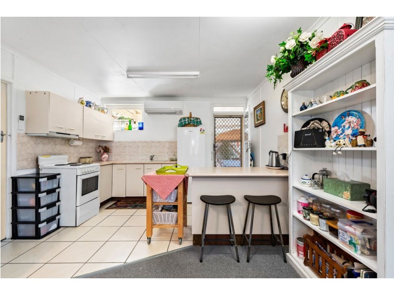 1 Deborah Street, Clontarf QLD 4019