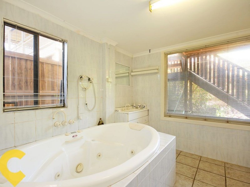 19 Flinders Parade, Scarborough QLD 4020