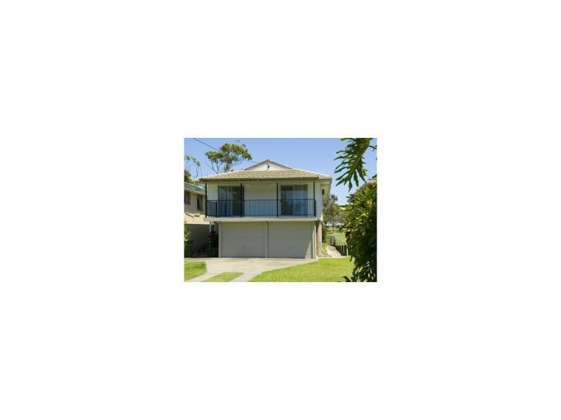 6 View Street, Woody Point QLD 4019