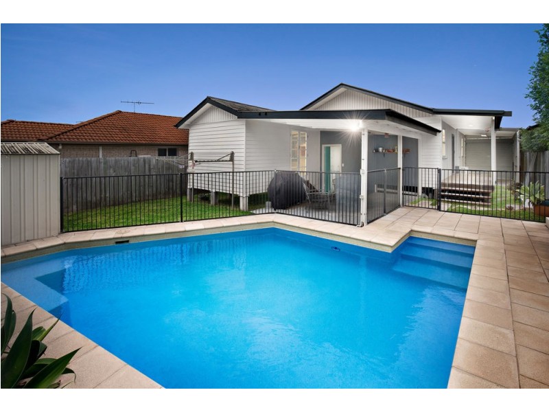 24 Garnet Street, Scarborough QLD 4020
